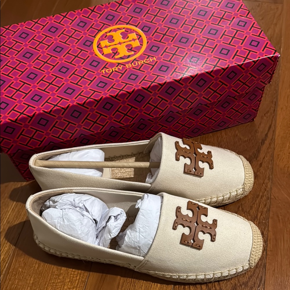 Everly Canvas Espadrilles In Cream And Brown